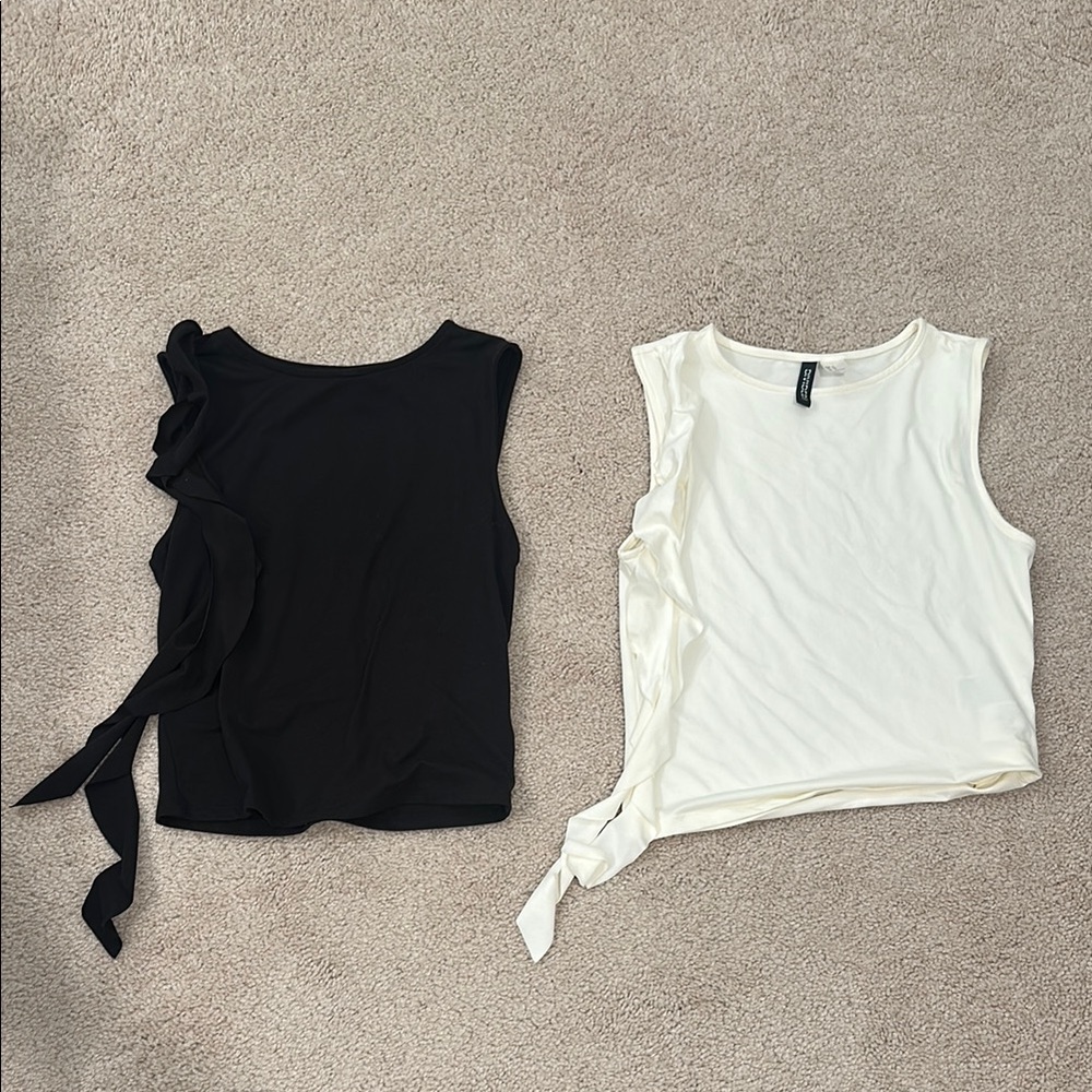 H&M Black and White Sleeveless Tops